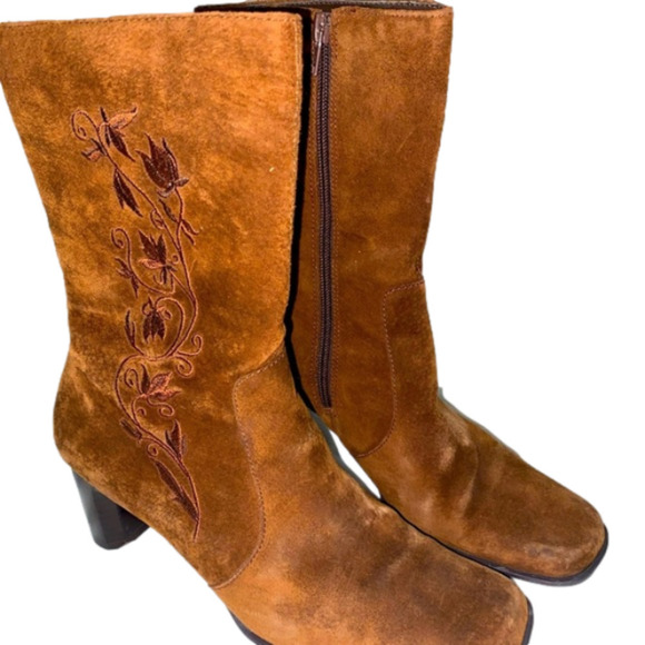 White MOUNTAIN Lauren Mid Calf Chestnut Suede Boots - Picture 5 of 11
